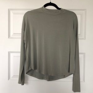 Madewell Mock Neck Long Sleeve crop tee